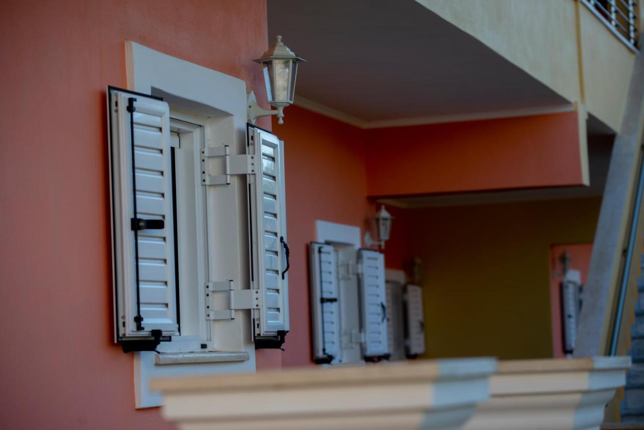 John Apartments First Floor Roda  Exterior foto